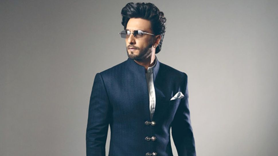 Why did Farhan Akhtar approach FWICE?