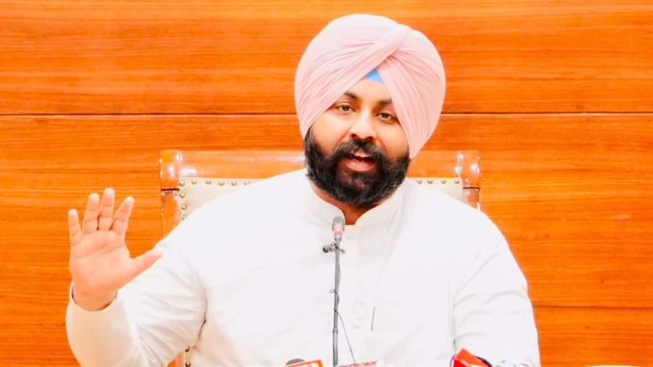 Private schools must operate with transparency & accountability towards students and parents: Harjot Singh Bains