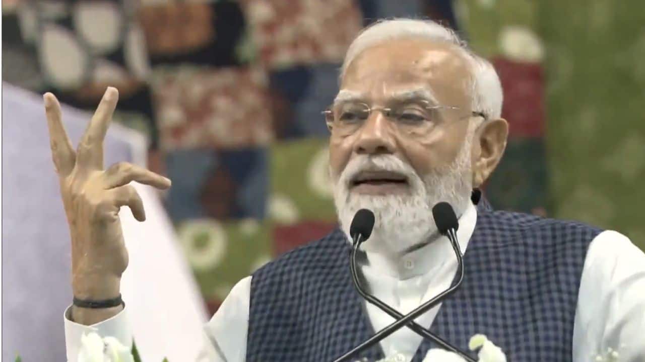 `People trust BJP`s development agenda`: PM Modi attacks Congress over Karnataka leadership change