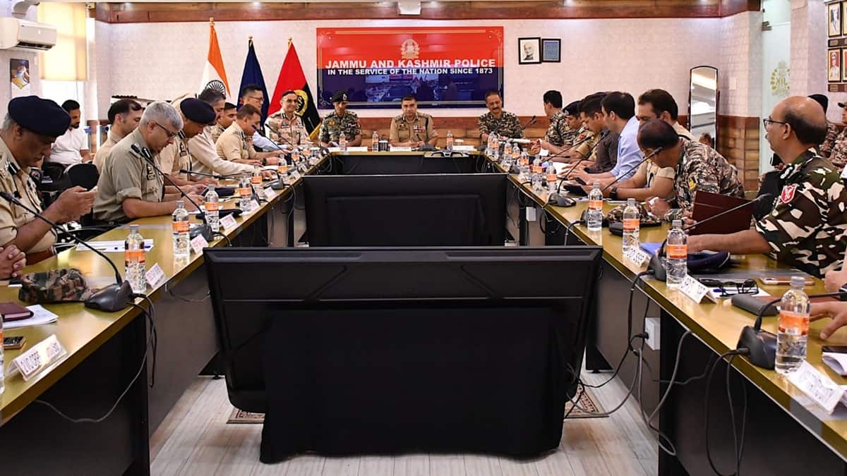 Multi-agency security review held by IGP Kashmir; Directs foolproof security arrangements for Amarnath Yatra, Muharram