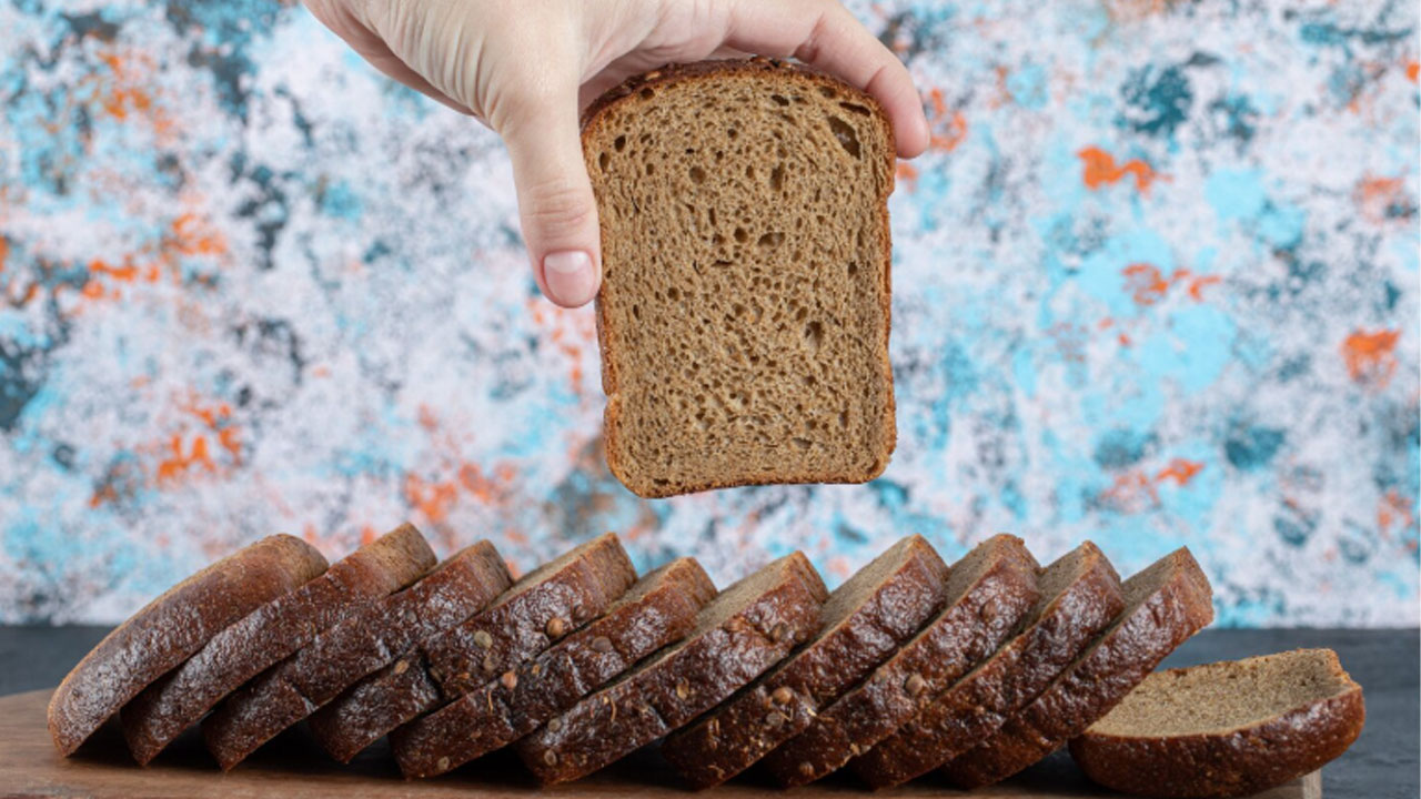 The ‘zero maida’ myth: Why your ‘healthy’ brown bread might still be mostly maida | Health News The ‘zero maida’ myth: Why your ‘healthy’ brown bread might still be mostly maida | Health News