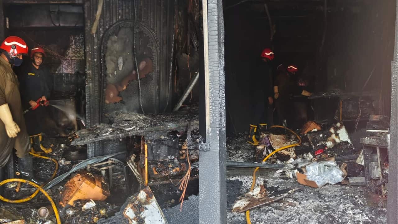 Fire breaks out at restaurant near Delhi South Campus; no casualties