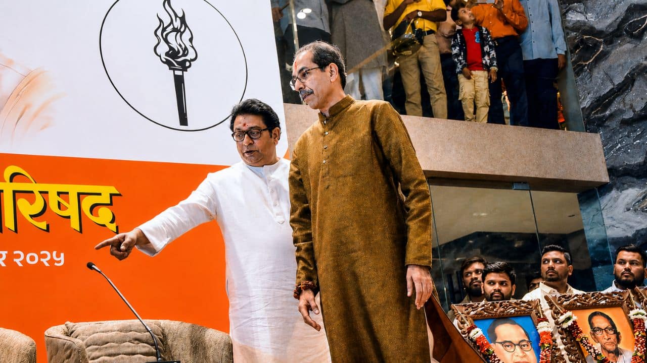 `Only living corpses remain`: Raj Thackeray backs cousin Uddhav, slams rebel MPs for Betrayal