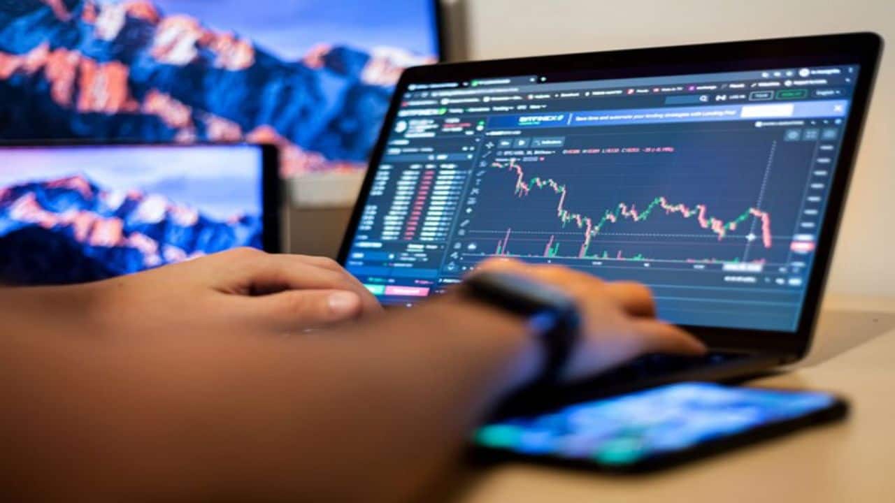 India’s overseas reserves take one other hit, fall near  billion – what led to the decline? | Economic system Information | Zee Information