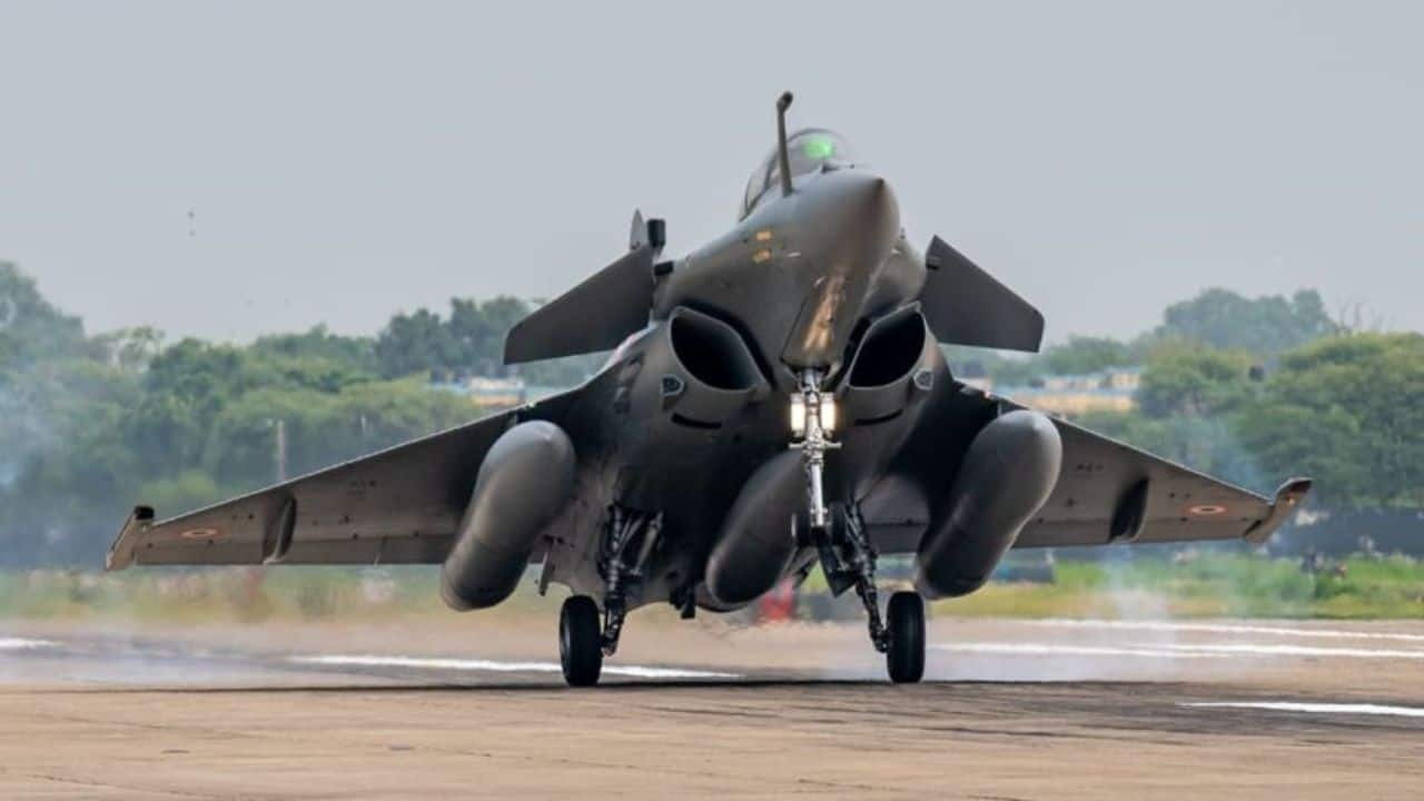 France’s big Rafale F5 push! UAE plan revealed – why India holds the key?