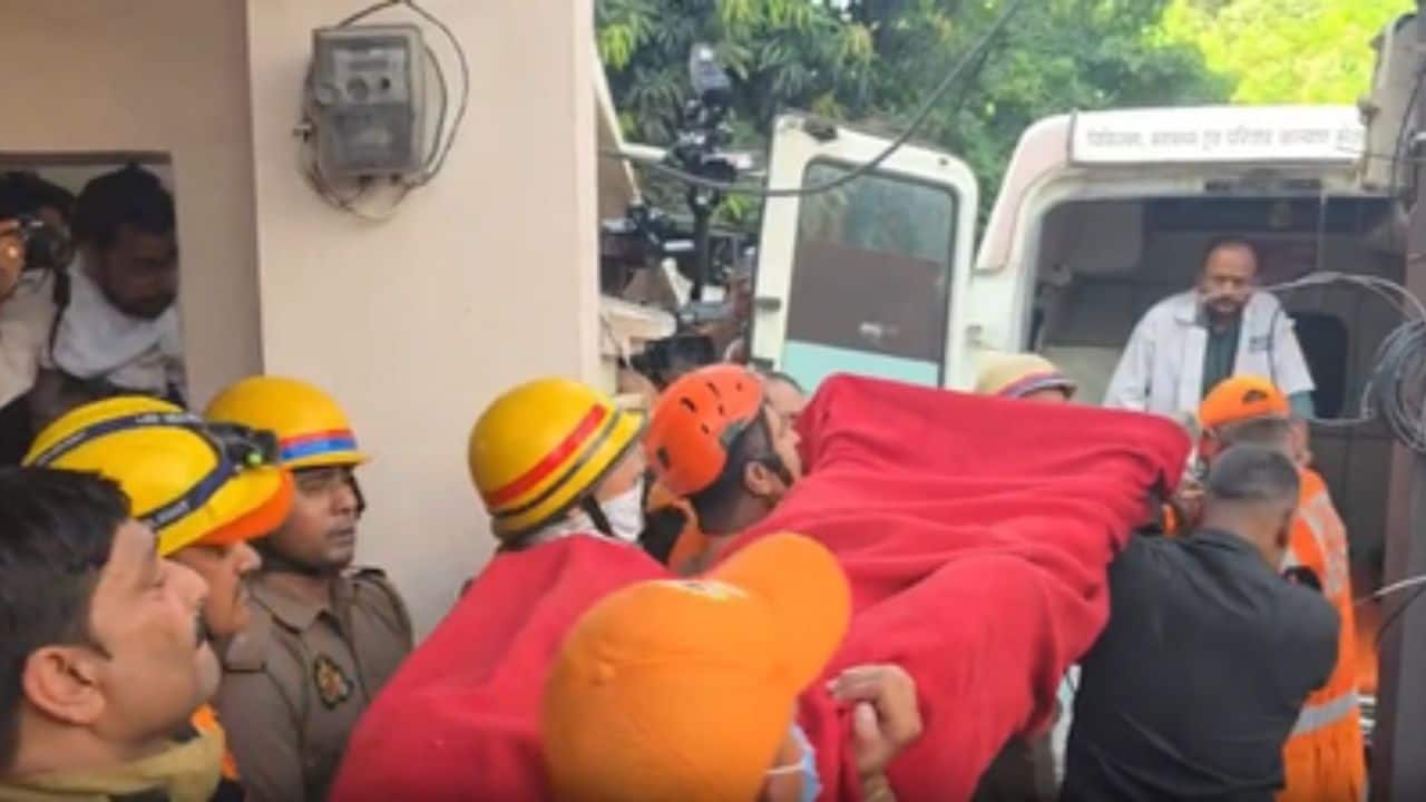 18 killed, PM announces ex-gratia of Rs 2 lakh, and CM Yogi cut shorts Aligarh visit: Top points of Lucknow Fire