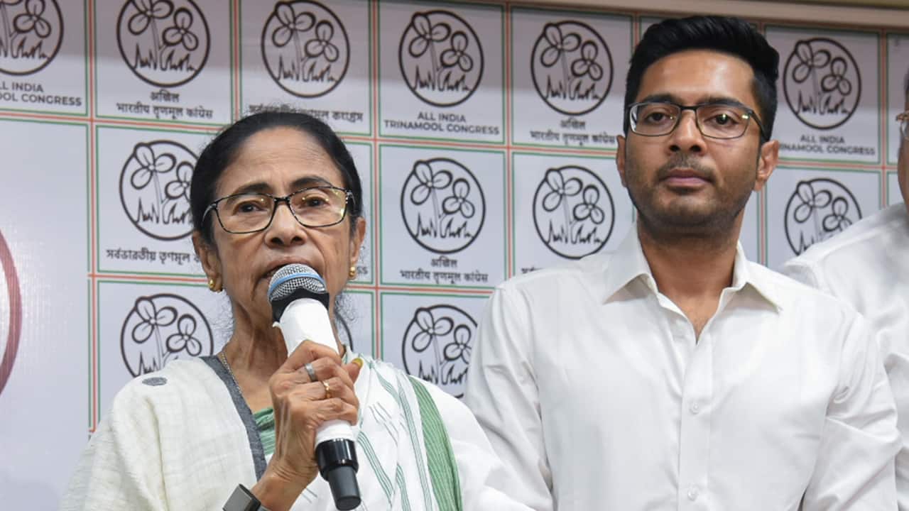 Trinamool rebel camp removes Mamata Banerjee and Abhishek Banerjee from party