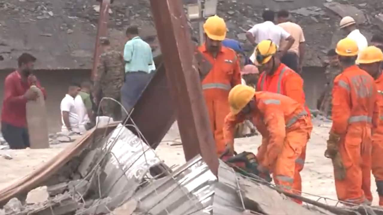 5 dead, several feared trapped after roof of under-construction Kolkata warehouse collapses; rescue on
