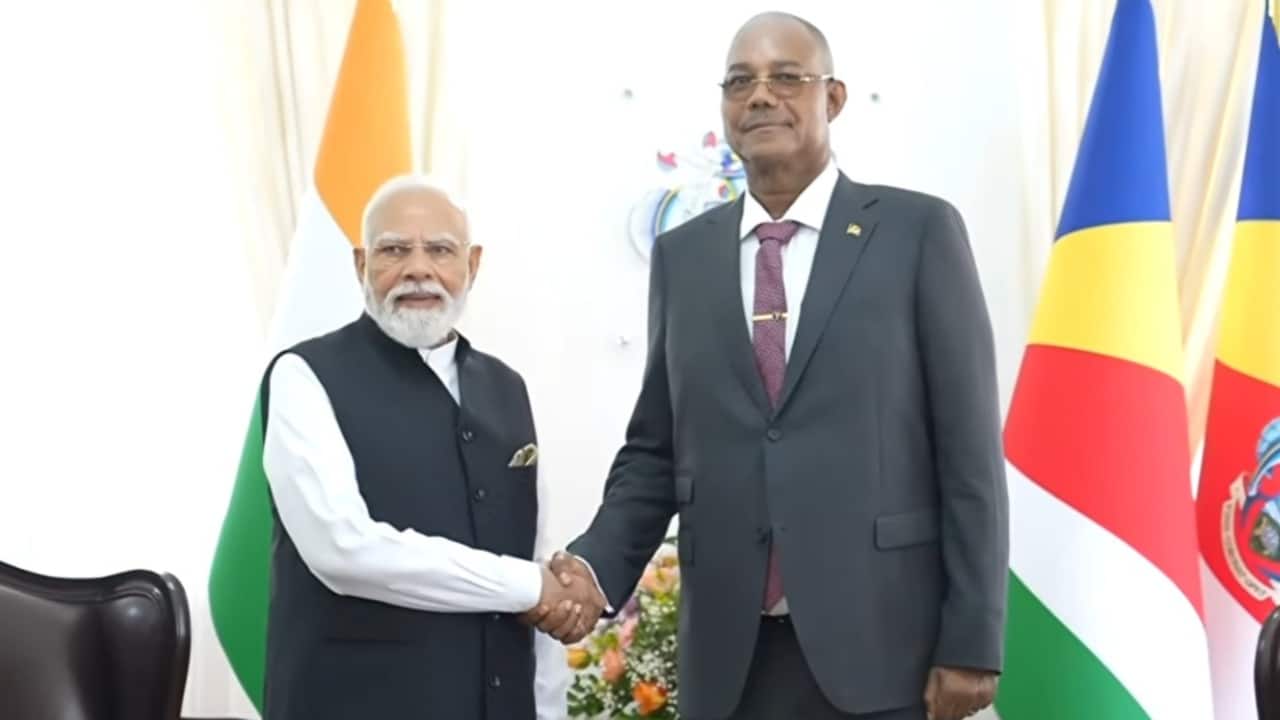 PM Modi receives Guard of Honour in Seychelles, holds bilateral talks with President Herminie