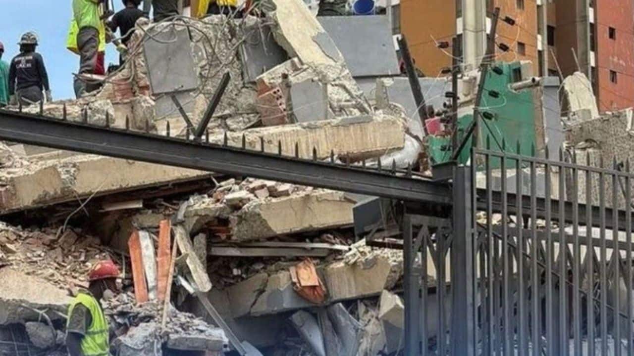 Venezuela earthquake death toll rises to 2,954 as thousands remain missing
