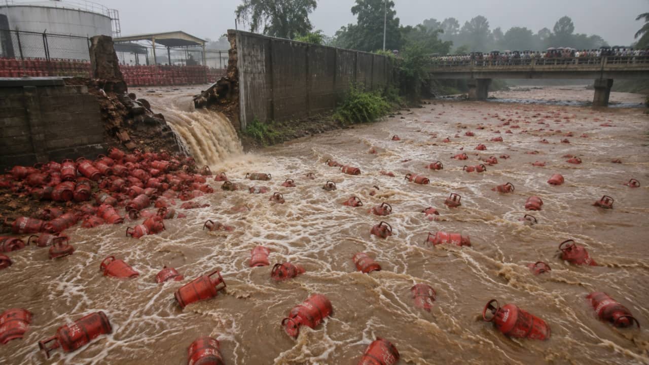 Viral video: 3,000 HPCL gas cylinders sweep into Patalganga river after Raigad wall collapse