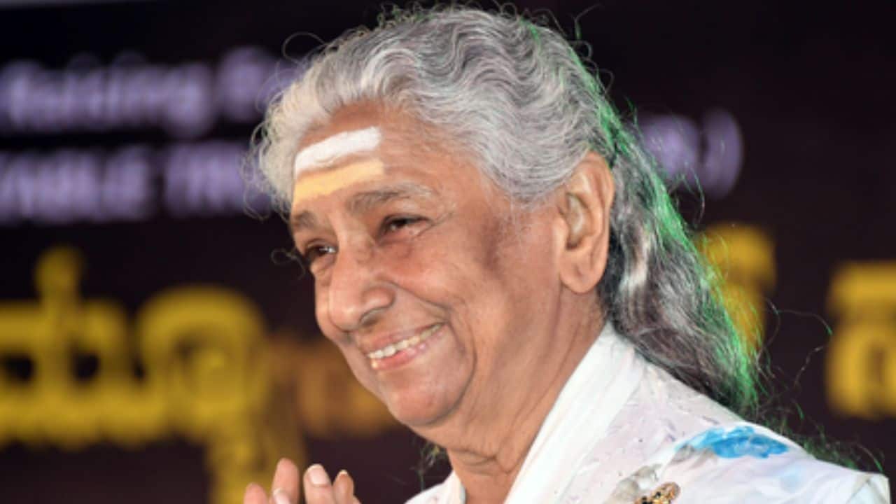 `Irreparable loss to world of music`: PM Modi expresses grief over S Janaki`s demise
