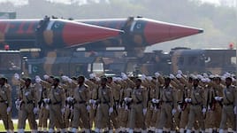 Report flags risks in Pakistan’s nuclear doctrine and military control