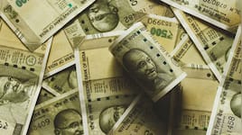 14 of 19 services sub-sectors record double digit growth: Centre