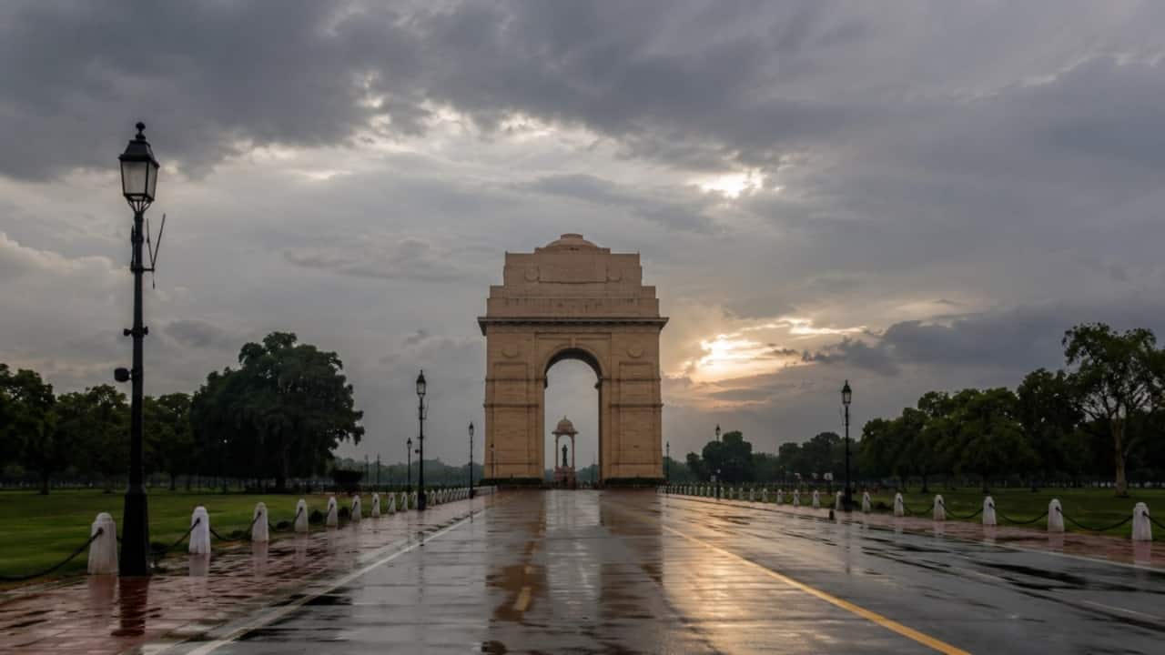 Delhi Swelters Under Yellow Alert; East India Braces for Rains
