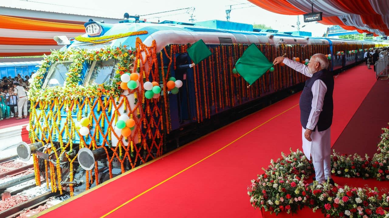 Is India’s first hydrogen train cheaper than diesel or more expensive? Cost of running 1 km revealed