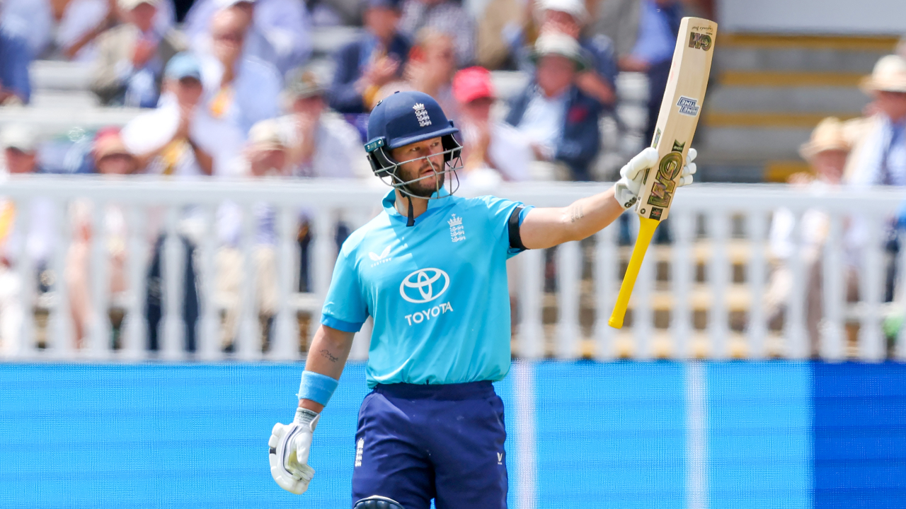 3rd ODI: Ben Duckett, Jacob Bethell, Joe Root power England to 387/3 against India