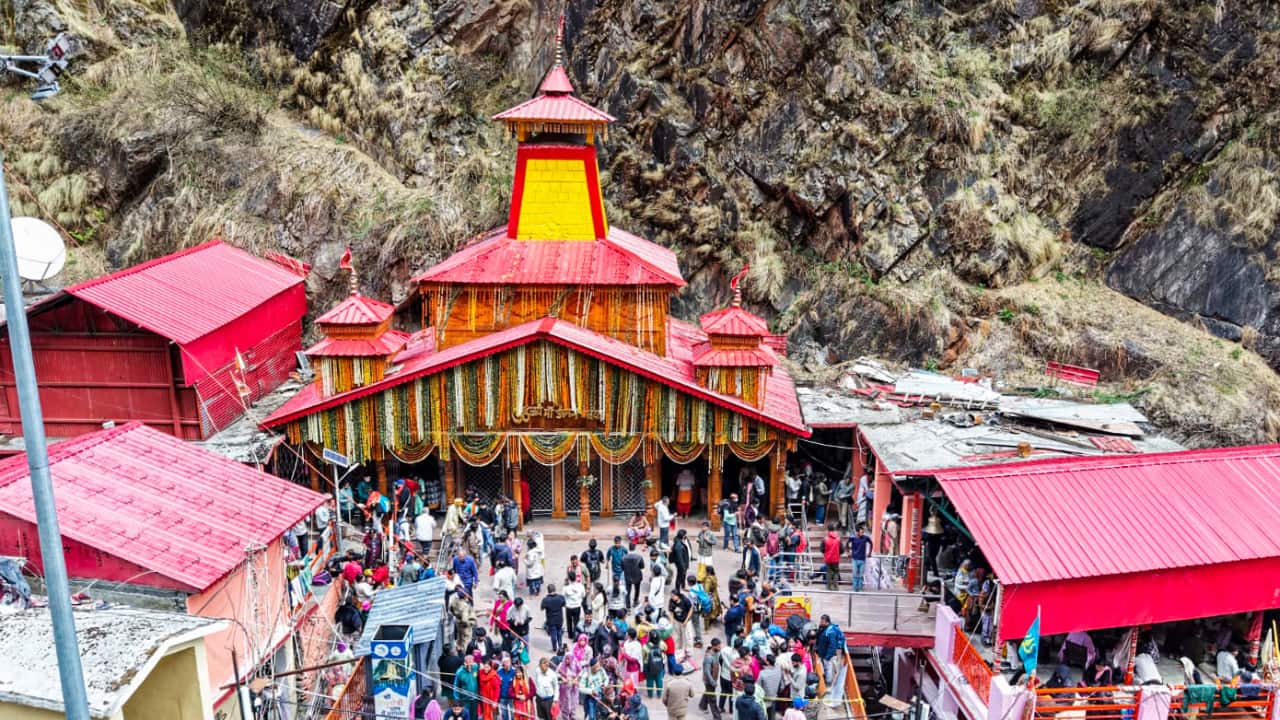 Char Dham Yatra put on hold as heavy rain raises river levels and landslide risk across Uttarakhand