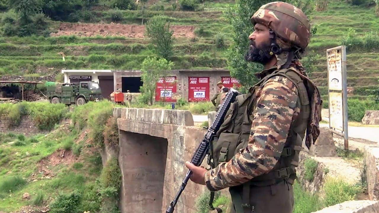 J&K Police head constable Killed, SOG personnel injured in Anantnag terror attack