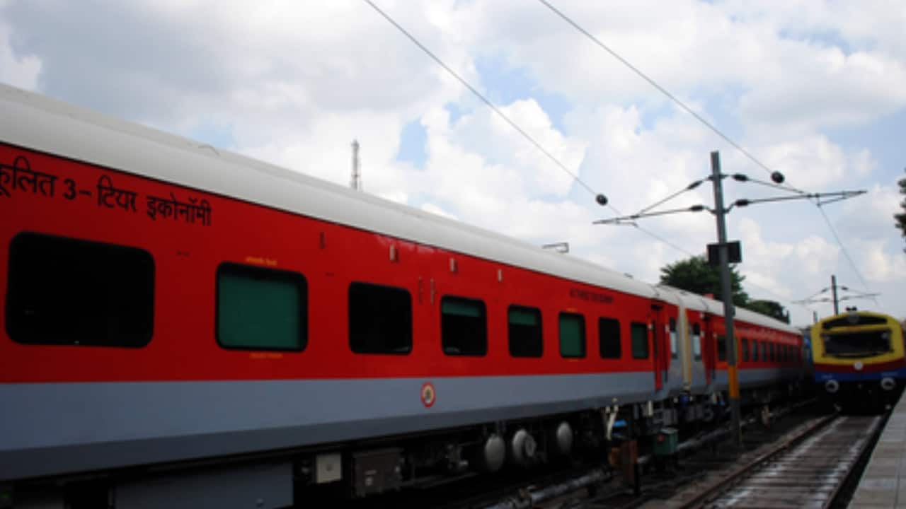 Cabinet okays Rs 1,264 crore multitracking rail project across Karnataka, Andhra Pradesh