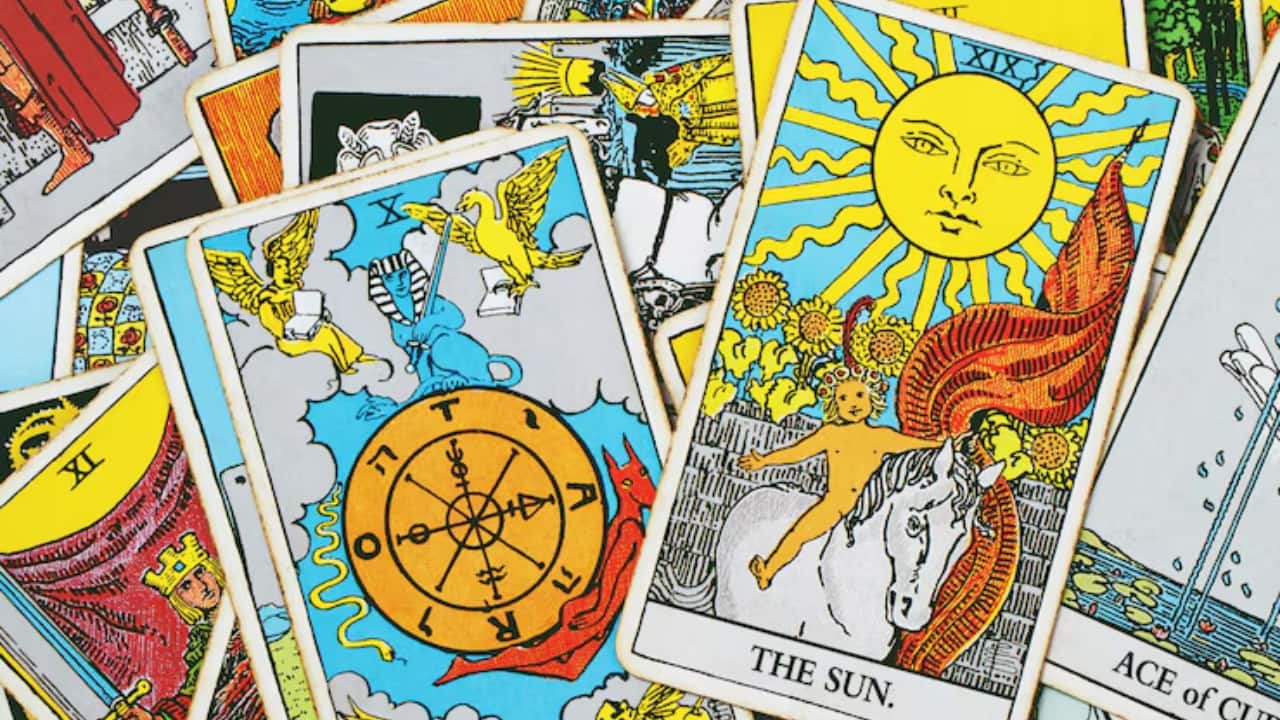Tarot card reading for July 25: Silence speaks louder than words, zodiacs
