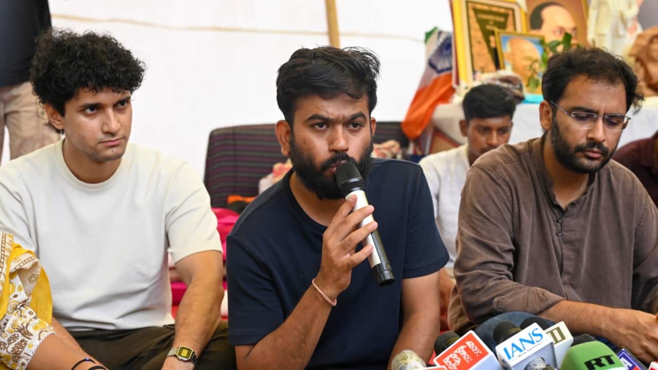 Cockroach Janta Party calls off Jantar Mantar protest after government accepts all key demands