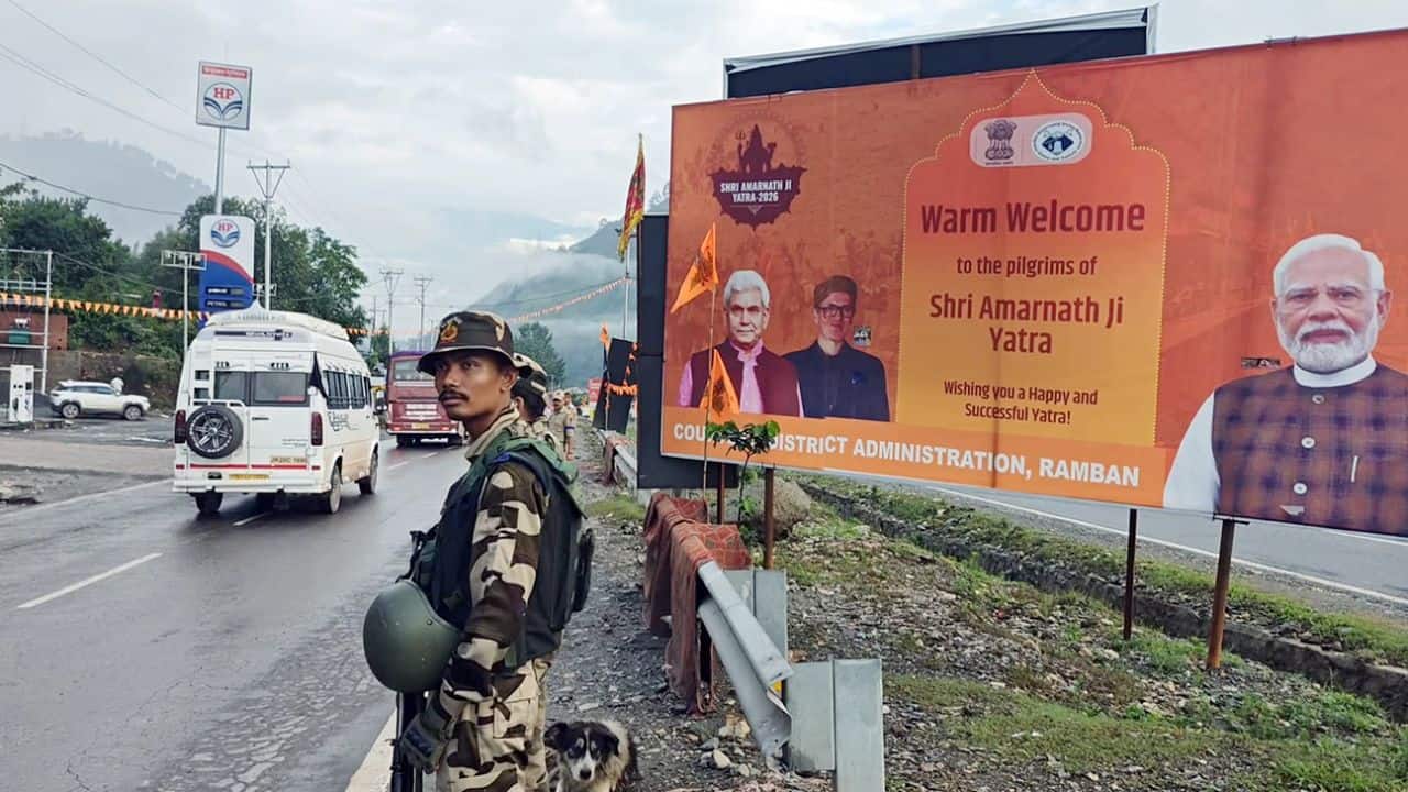 Amarnath Yatra Update: Pahalgam route closed due to landslides; Baltal path open