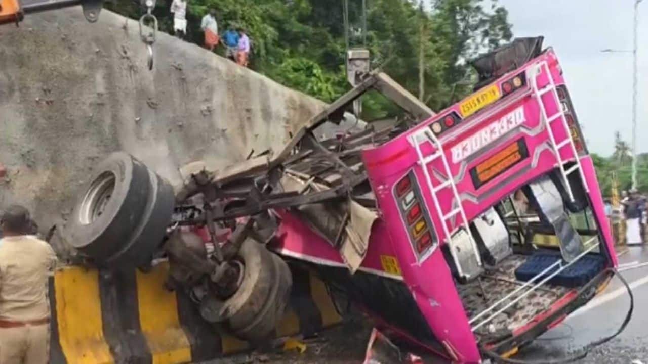 Kerala bus crash: 1 dead, 20 injured as speeding private bus overturns on NH 66