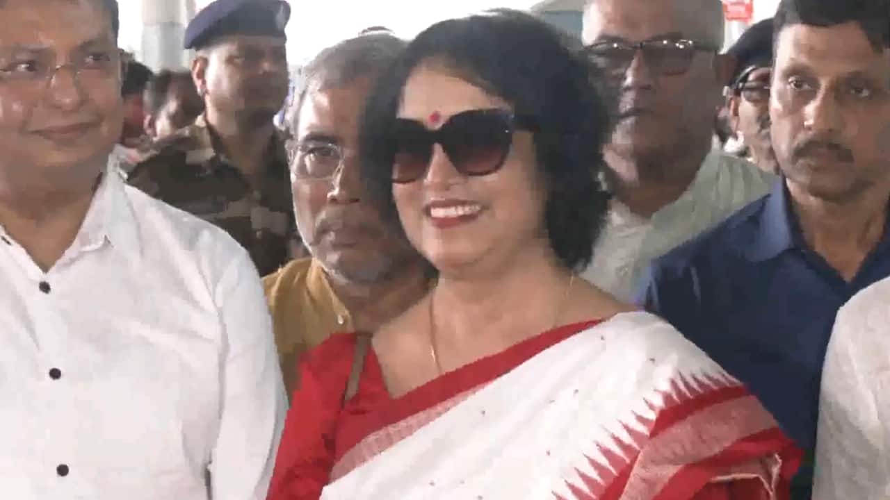 Taslima Nasrin lands in Kolkata 19 years after she was hounded out by radical mob