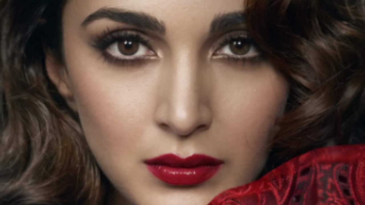Toxic Team shares Kiara Advani’s striking new look to celebrate her birthday