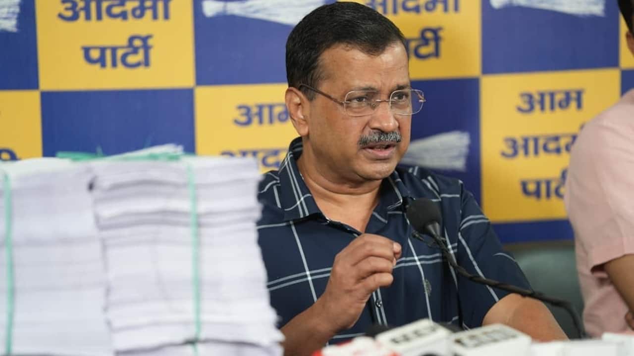 E-20 protest gains momentum, Arvind Kejriwal announces march to PM Modi`s residence against blended petrol