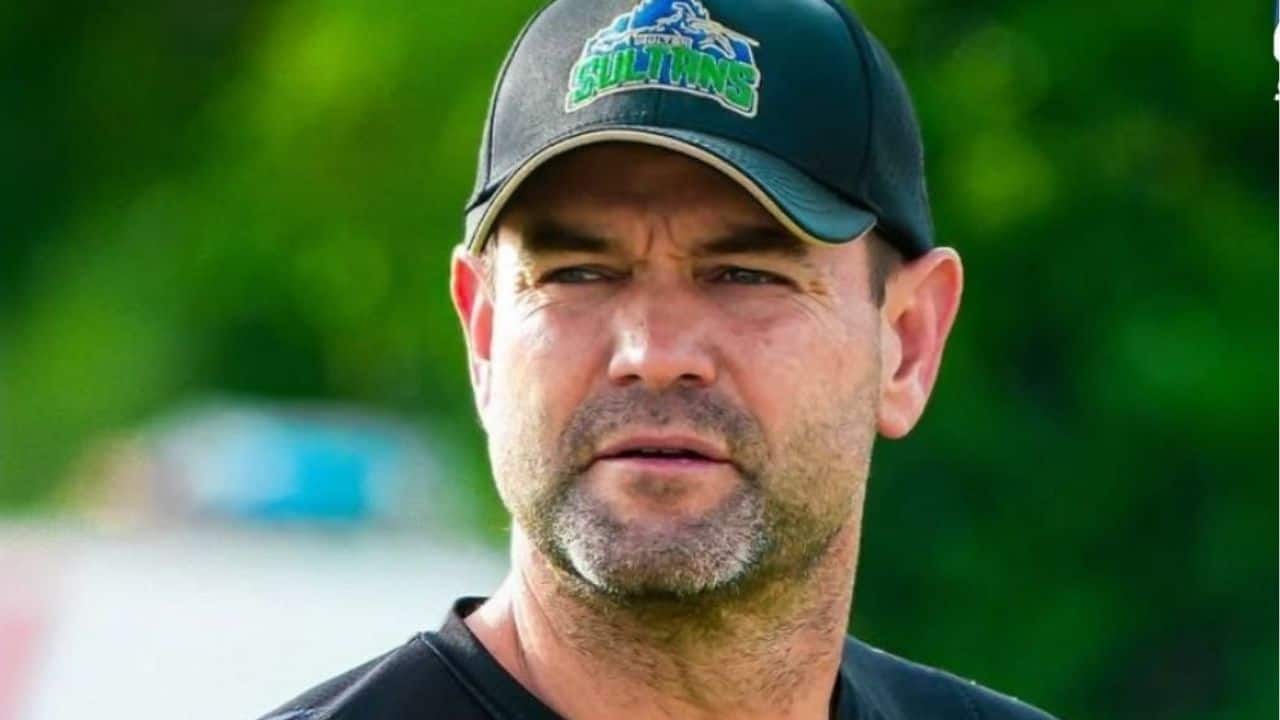 Pakistan appoint former South African Mike Smith as Test batting coach ahead of England tour