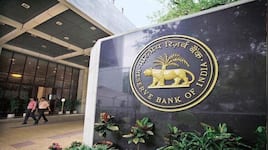 No proposal to prematurely end FCNR (B) incentive scheme: RBI Governor