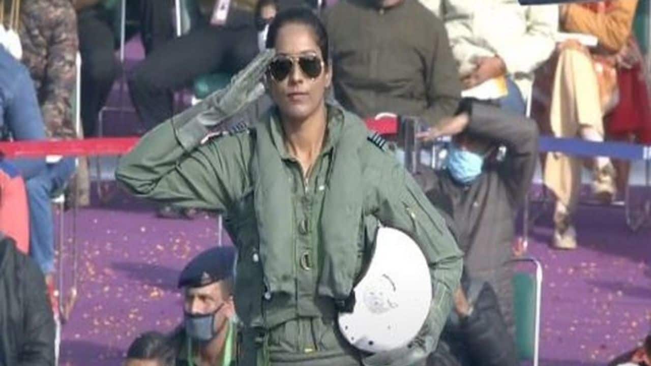 Squadron Leader Bhawana Kanth creates history as IAF`s 1st woman `Top Gun` pilot