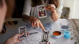 Tarot card reading for August 10: Never stop believing in your dreams, zodiacs