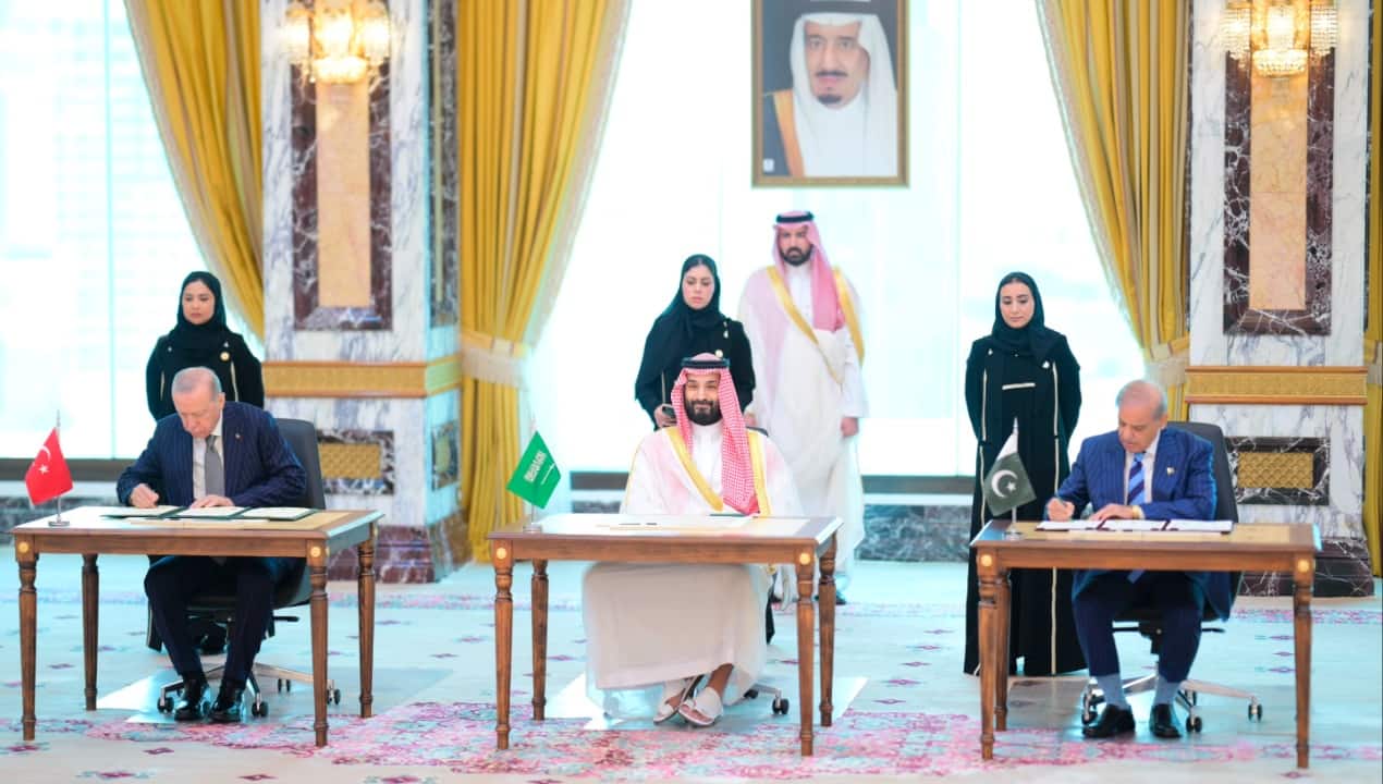 Mecca defence pact between Pakistan, Saudi Arabia and Turkey raises strategic questions for India