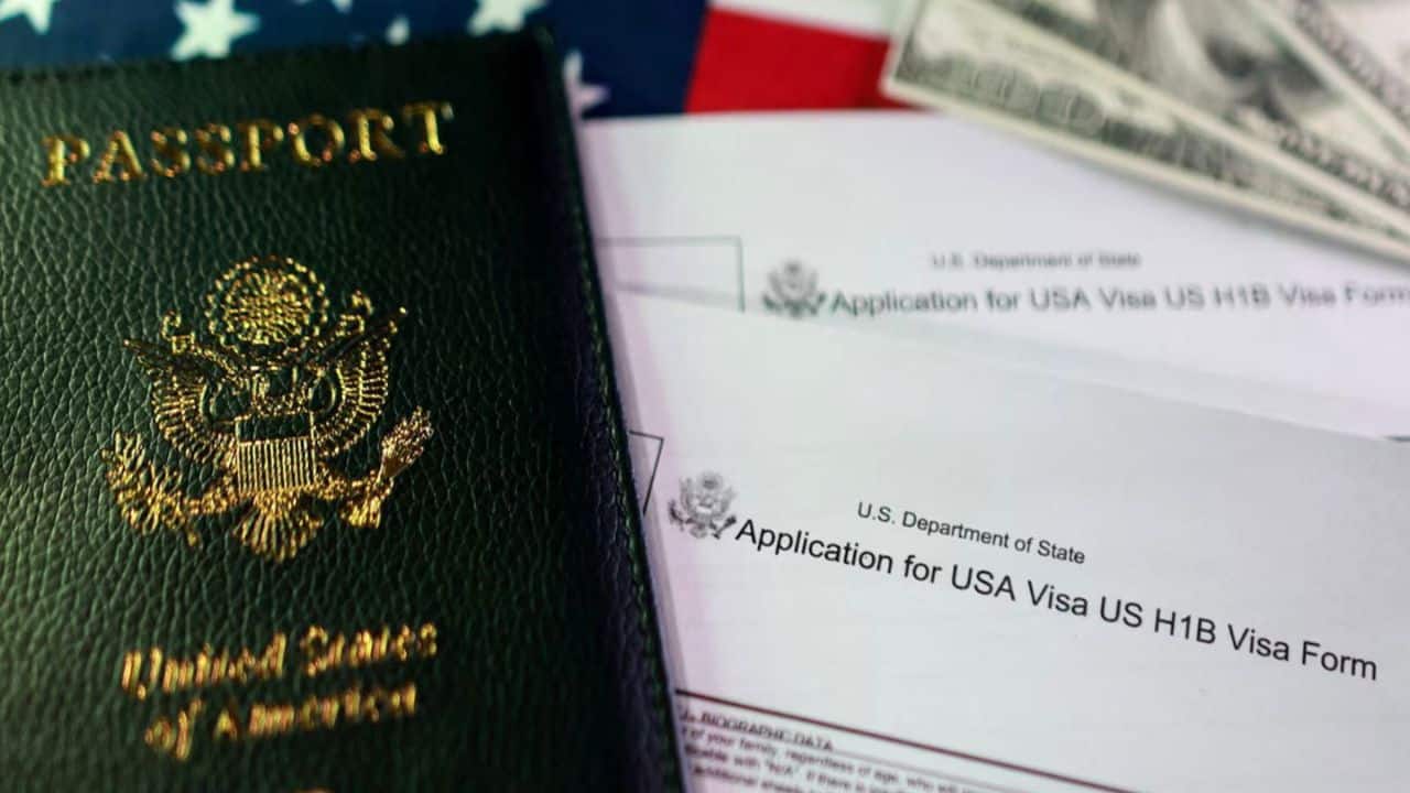 US Weighs Ending 60-Day Grace Period for H-1B Workers