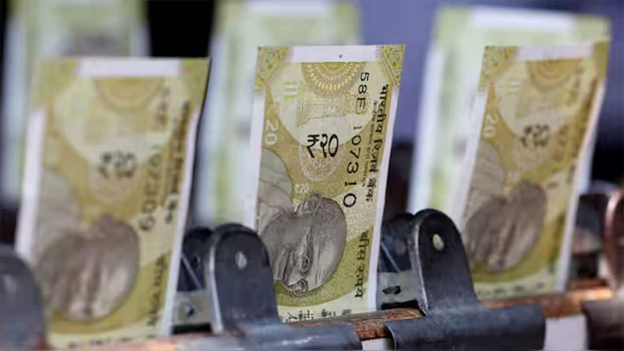India approves polymer banknote field trials