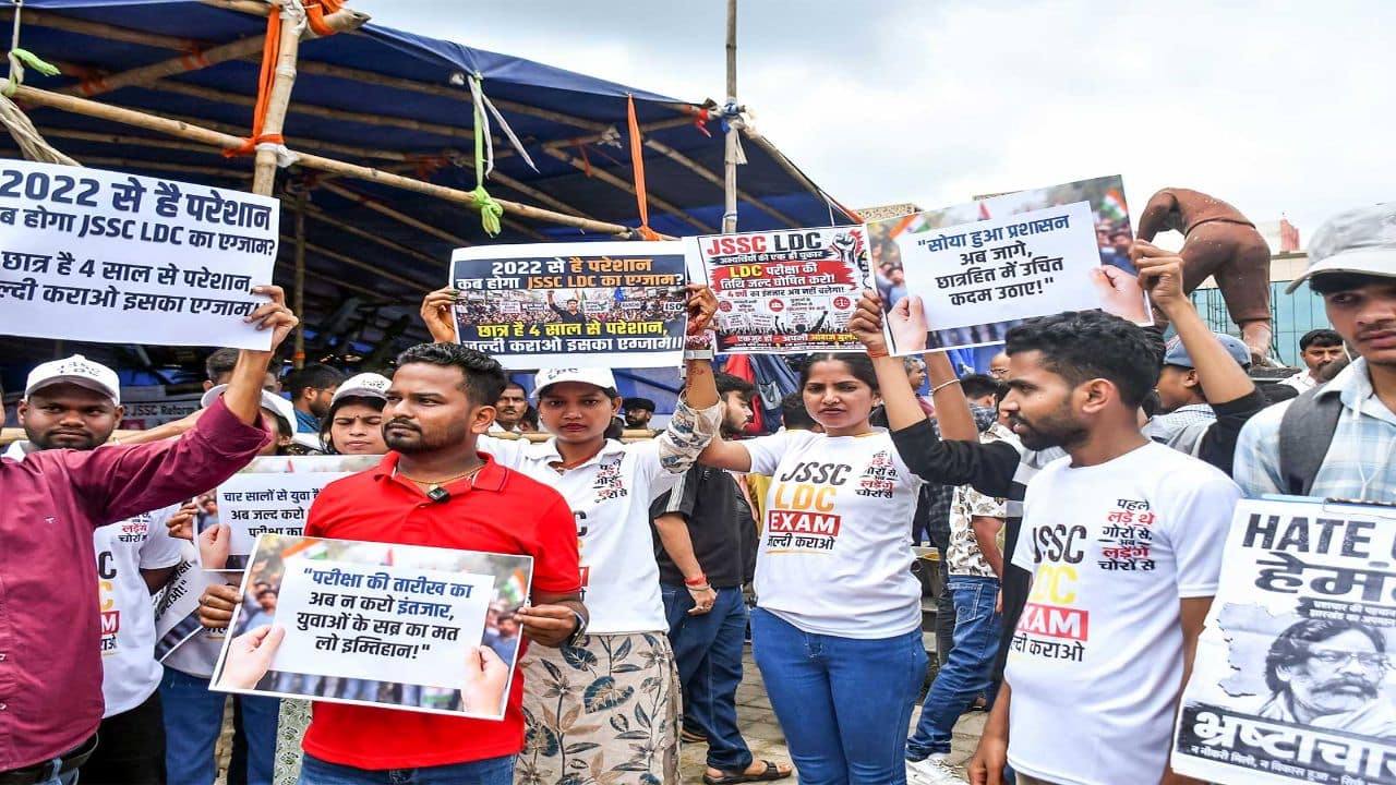 ‘Don’t let the protest drag on, our blood is boiling’: Jharkhand students warn ‘mass movement’