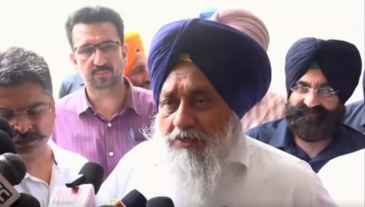 Akali Dal chief Sukhbir Singh Badal attacked near Nanded Sahib Gurdwara in Maharashtra