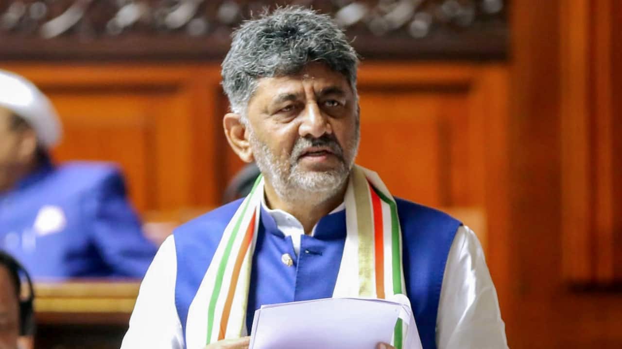 DK Shivakumar directs Bangalore Development Authority site allottees to build homes within 5 years or face plot resumption