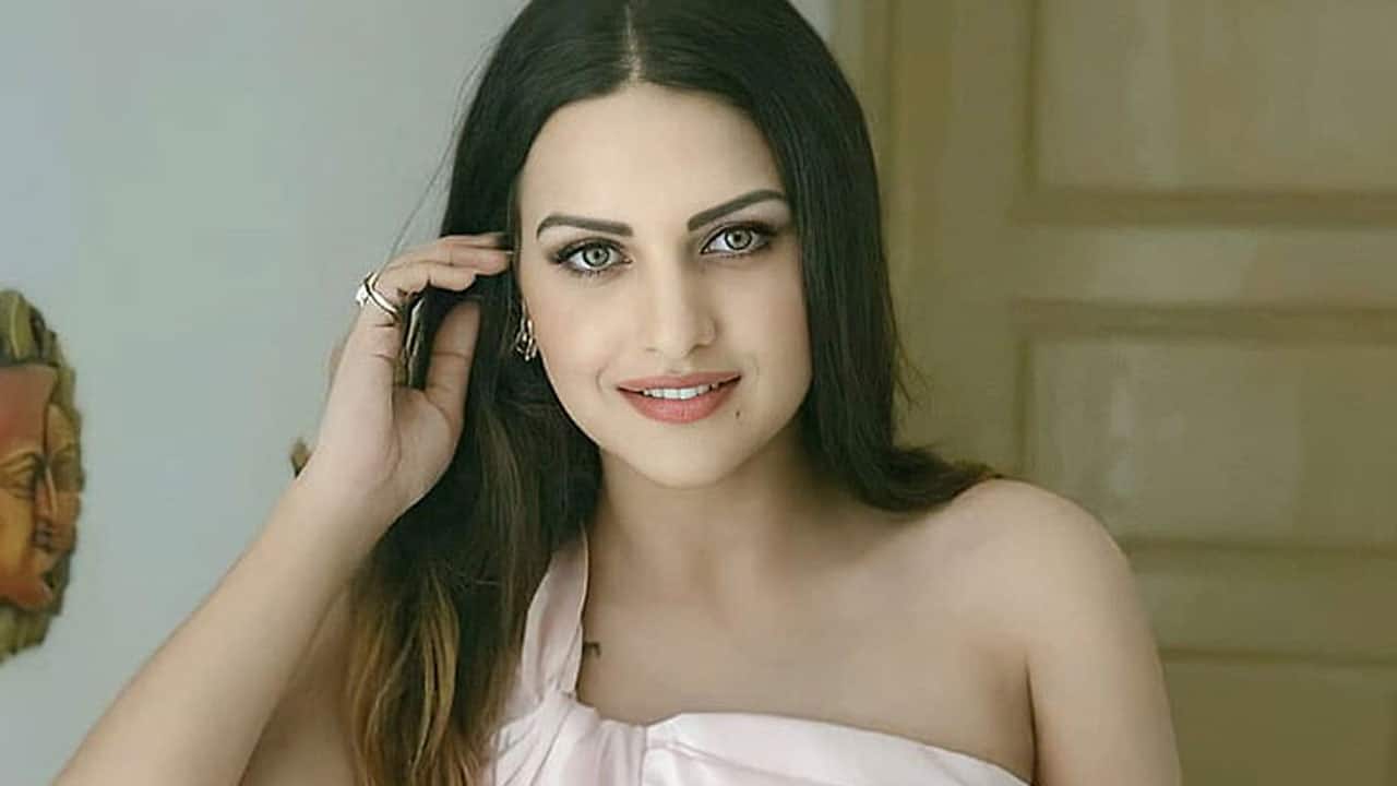 Bigg Boss 13 fame Himanshi Khurana hints at how ex-boyfriend was keen on her converting to Islam, says 'felt I was betraying God'