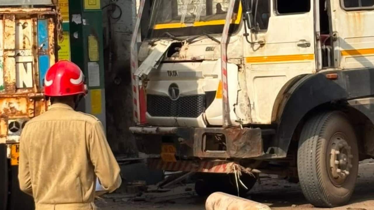 Two killed, six injured as CNG cylinder in truck explodes at Delhi fuel station