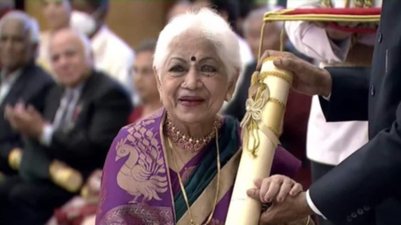 Sowcar Janaki's last rites on Saturday; Chiranjeevi pays tribute to Padma Shri icon
