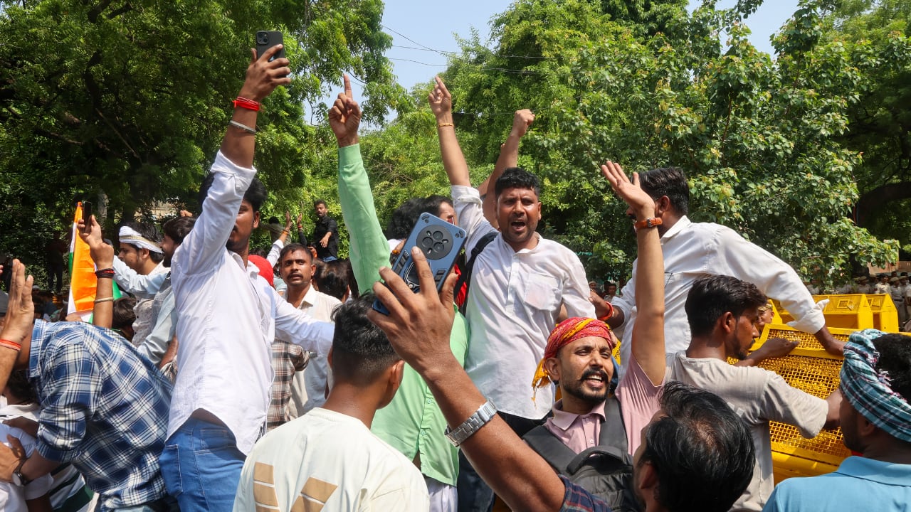 Anti-reservation protest swells at Jantar Mantar; Police, CAPF deployed amid large gathering