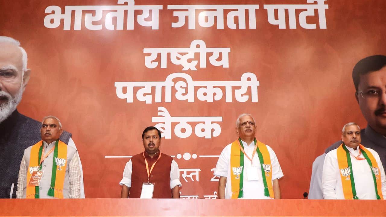 BJP passes resolution on Vande Mataram; targets Congress over 2-stanza rule