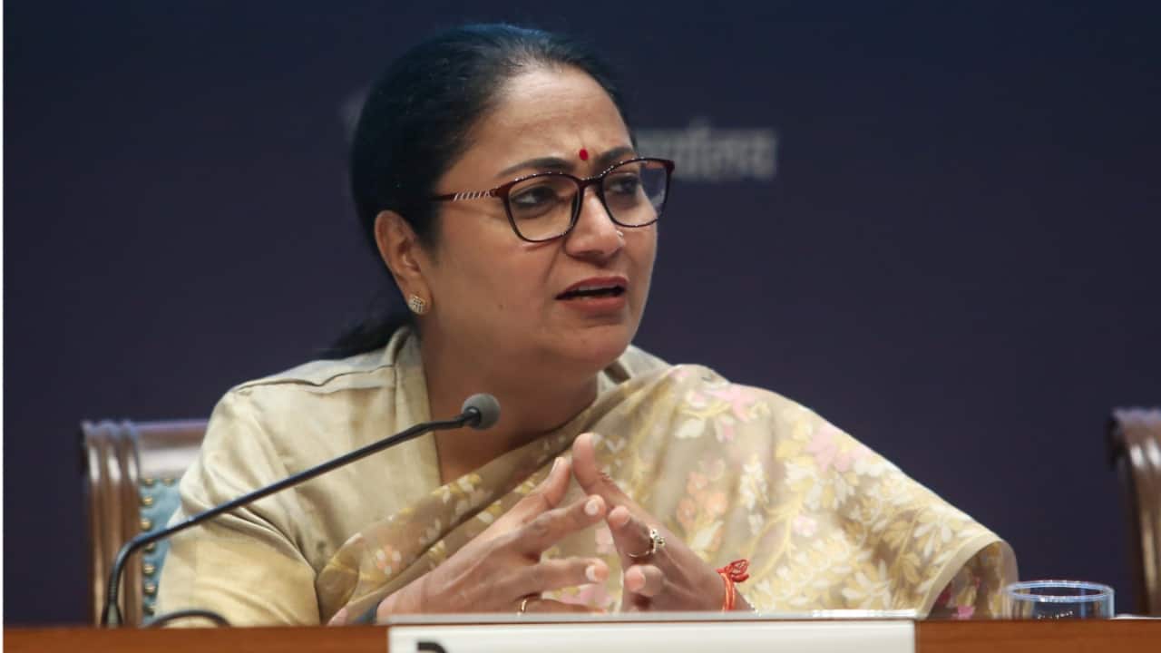 Delhi CM Rekha Gupta offers prayers at Vellore temple on Varalakshmi Vratam
