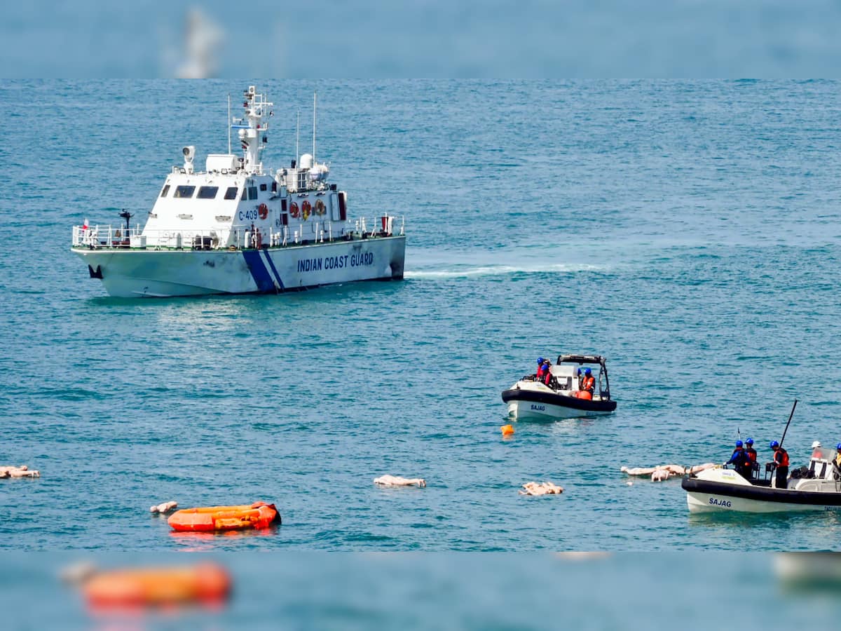 2 rescued, search on for missing crew off MV Ocean Winner that sank off  Odisha coast | India, World News | Zee News