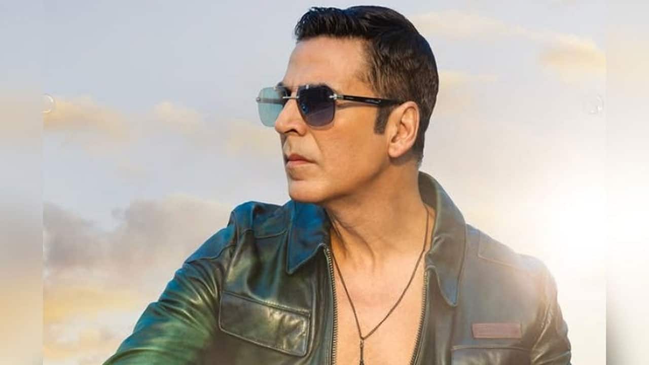Akshay Kumar starts shooting for sci-fi survival thriller 'Samuk'