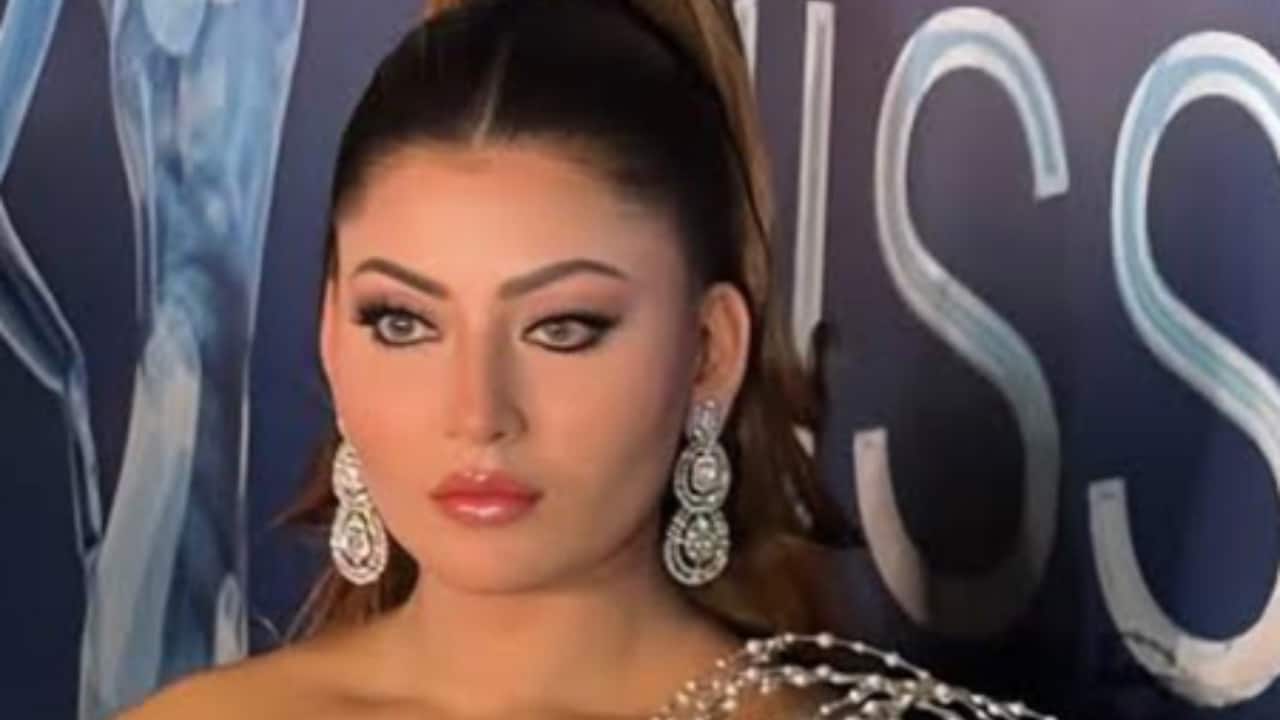 Urvashi Rautela reacts to sharing Miss Universe India stage with 'Guru' Sushmita Sen: 'It became one of the most surreal...'